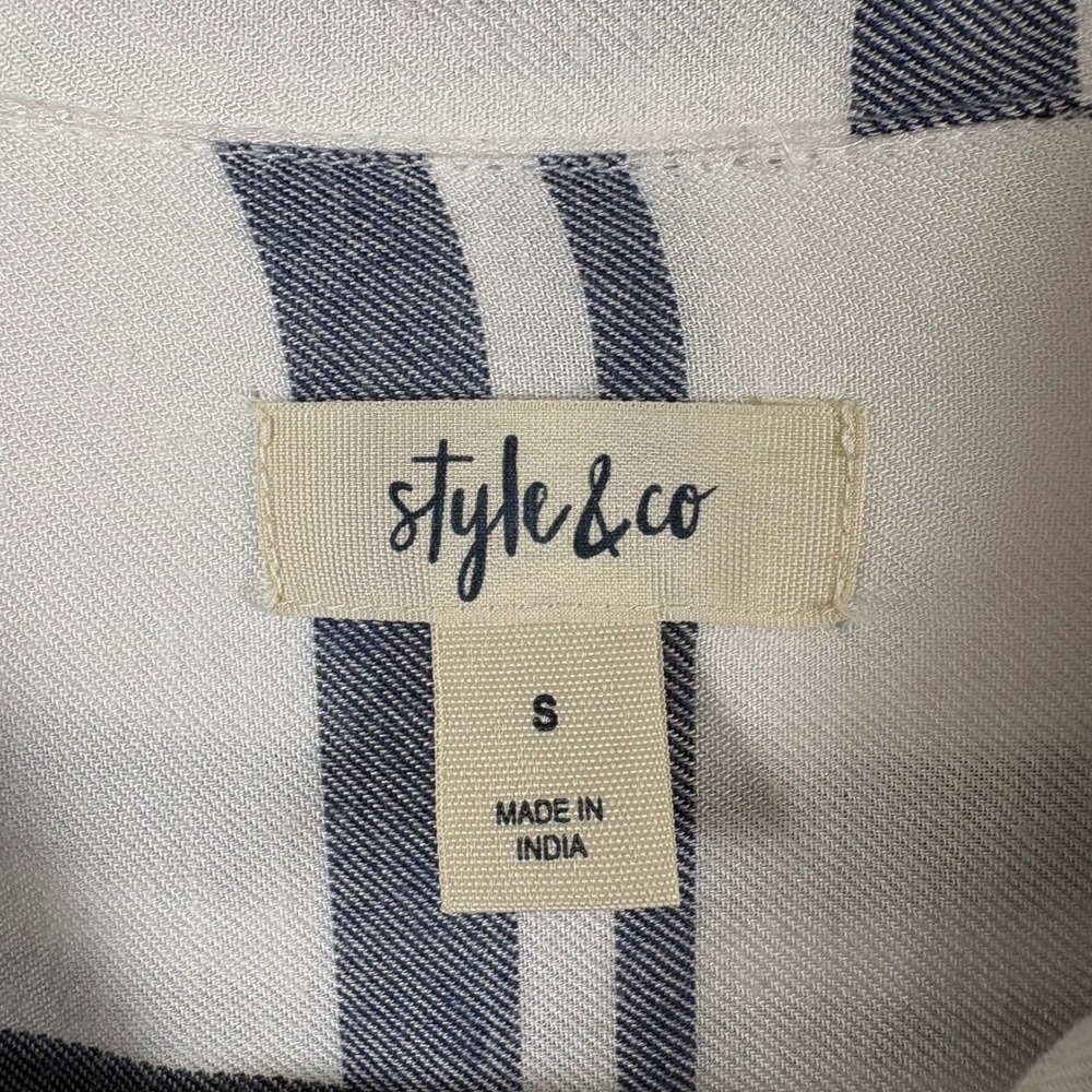 Style & Co Button-Down Shirt Women's S White Navy Plaid Long-Sleeve Soft Preppy - Picture 2 of 7